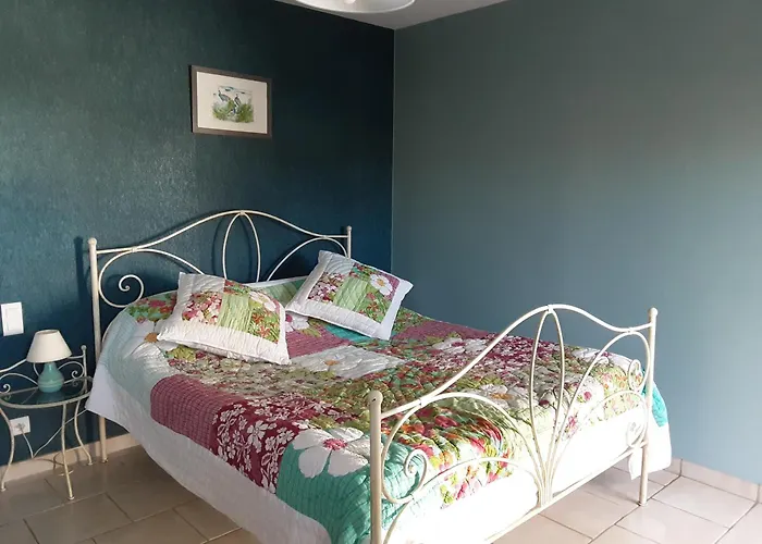 فندق مبيت وإفطار Le Pigeonnier De Labrot